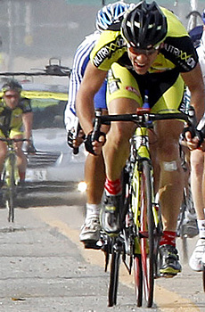 Grischa Janorschke gewinnt die Schlussetappe der Tour de Seoul. Foto: Team Nutrixxion